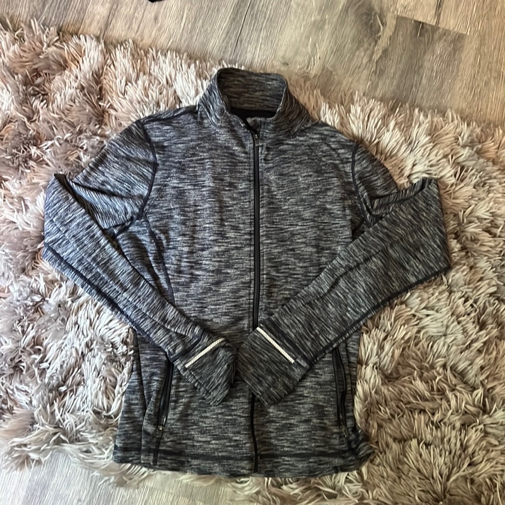 Victoria Sport Zip Up Large